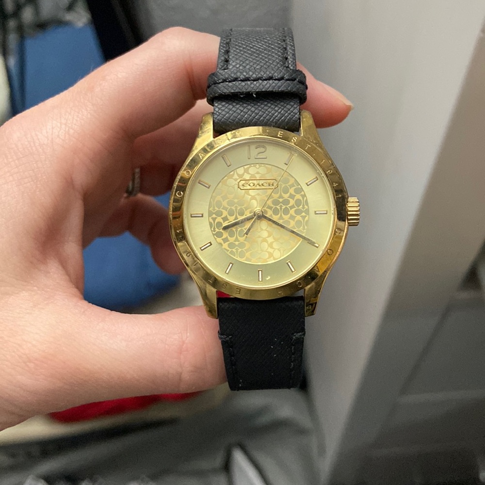 Coach watch (needs battery)